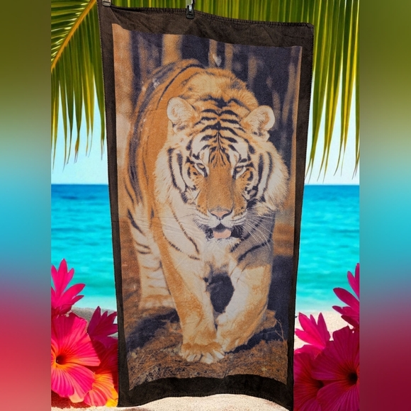 Disney Tiger Beach Towel (EUC) - Picture 1 of 5